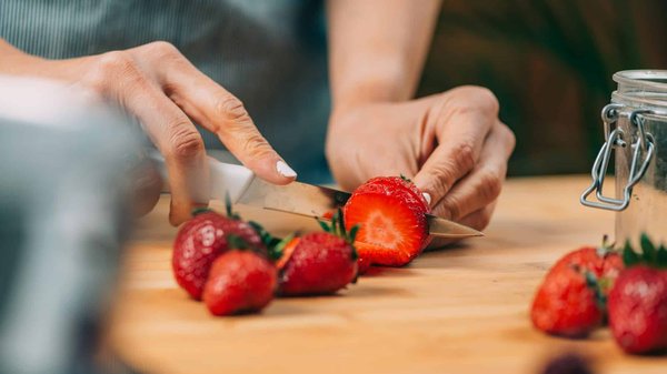 Comment les techniques anciennes de tissage sont-elles préservées par les communautés artisanales ?